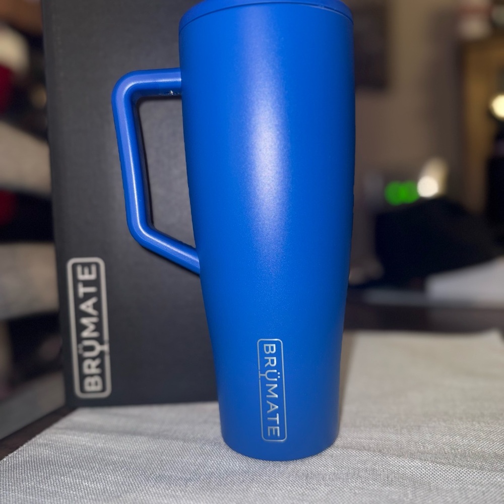 BrüMate Royal Blue limited edition 40 oz Era Insulated Mug